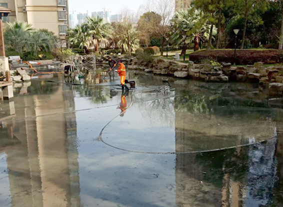 播州景观池淤泥清理